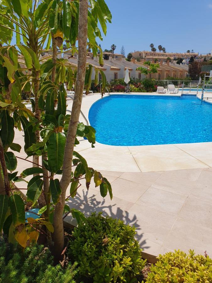 Luxury Beachfront Apartment With Pool, Sauna, Fitness And Gym In Province Malaga, Andalusia มิฮาส ภายนอก รูปภาพ