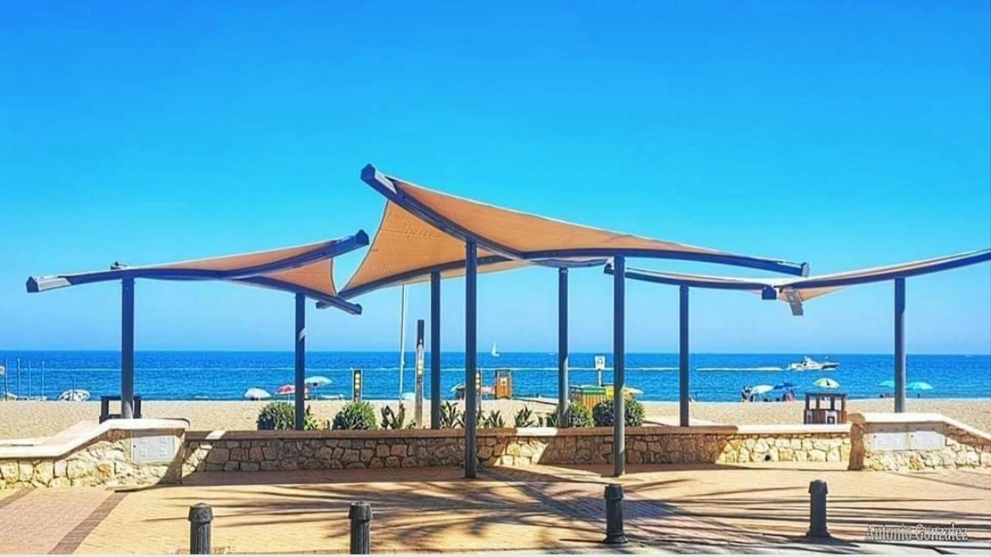 Luxury Beachfront Apartment With Pool, Sauna, Fitness And Gym In Province Malaga, Andalusia มิฮาส ภายนอก รูปภาพ